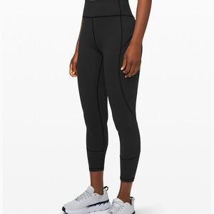 Lululemon “In movement tight” 25” Everlux
